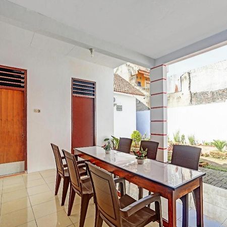 Oyo 90344 Wijayanti Hotel Banyuwangi  Bagian luar foto