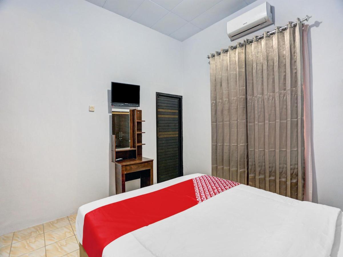 Oyo 90344 Wijayanti Hotel Banyuwangi  Bagian luar foto