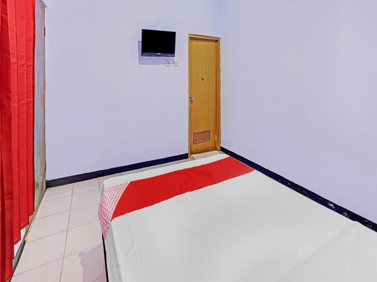 Oyo 90344 Wijayanti Hotel Banyuwangi  Bagian luar foto